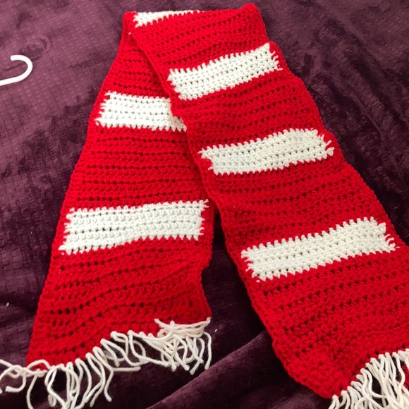 A Red and white striped beanie and scarf - Picture 3 of 3